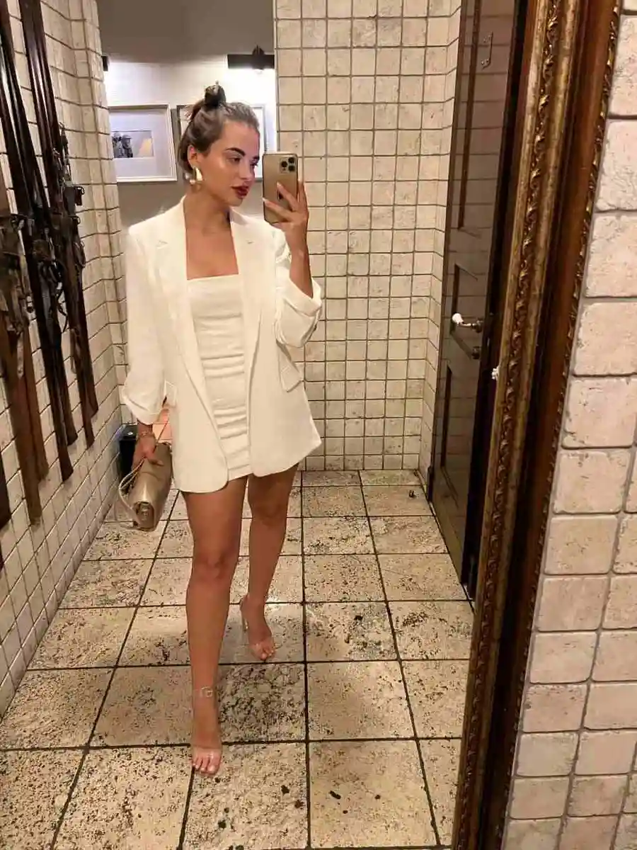 Karina escort in Dubai